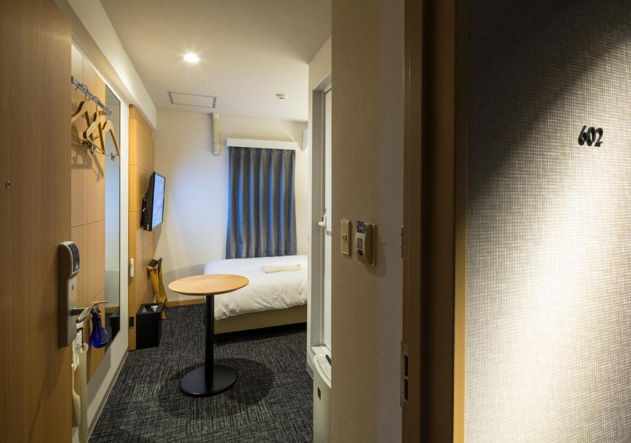 Amenity Hotel In Hakata Фукуока Экстерьер фото